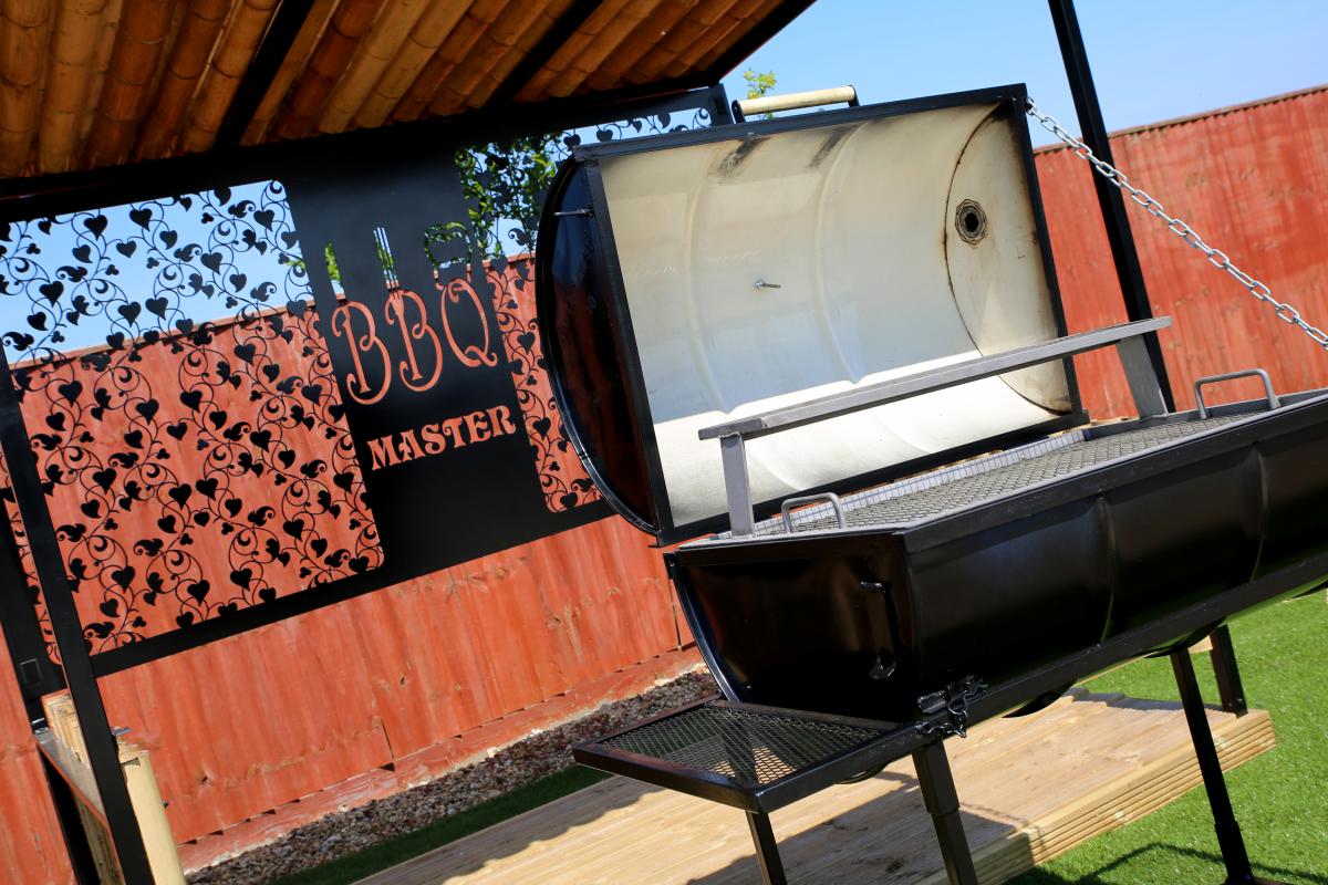 BBQ Smoker